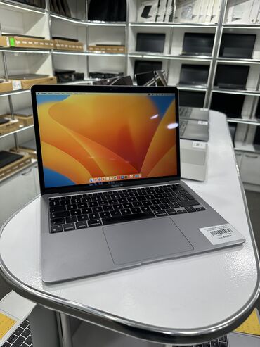 Ноутбуки и нетбуки: Ультрабук, Apple, 8 ГБ ОЗУ, Apple M1, 13.3 ", Б/у, Для работы, учебы, память SSD