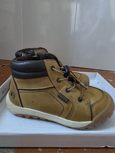 обувь рабочий: Детские ботинки UOVO, модель S200336VA.,Б/У в отличном состоянии -
