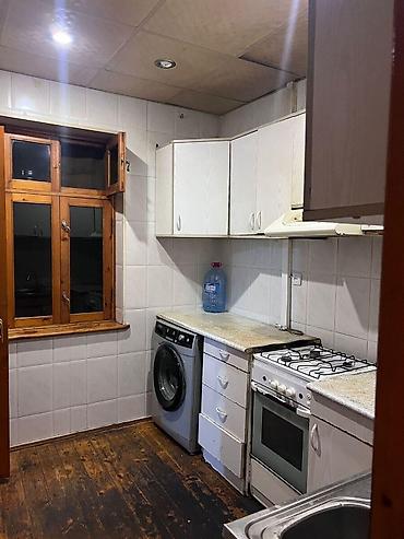 binalar az: Bakı, 8-ci kilometr, 3 otaqlı, Köhnə tikili, m. Xalqlar Dostluğu, 75 kv. m — 8