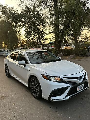 highlander 2012: Toyota Camry: 2021 г., 2.5 л, Автомат, Гибрид, Седан — 5