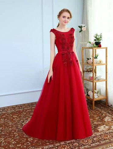 длинное красное вечернее платье: Вечернее платье, Пышное, Длинная модель, Без рукавов, Шлейф, M (EU 38)