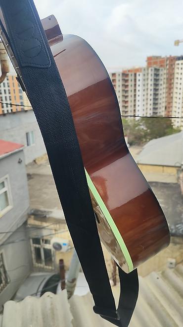 ikinci el gitara: Klassik gitara, İşlənmiş, Rayonlara çatdırılma, Ünvandan götürmə, Ödənişli çatdırılma — 8