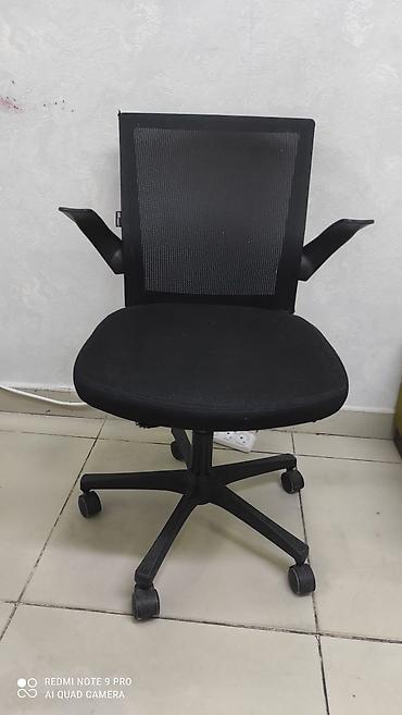 Ofis və oyun kresloları: Ofis kreslosu – qara rəng - Nəfəsalan mesh (setka) arxa hissə - Yumşaq — 1