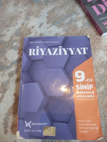 riyaziyyat 6: Yarı qiymətinə 6 manat