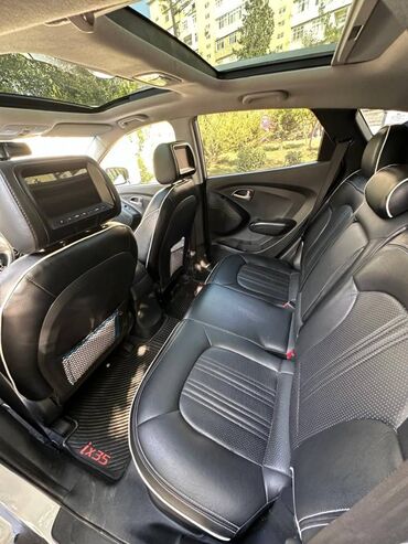 Hyundai: Hyundai Tucson: 2 l | 2013 il Ofrouder/SUV — 12