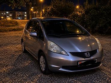 fit 2012: Honda Jazz: 2010 г., 1.3 л, Механика, Бензин, Хэтчбэк — 3