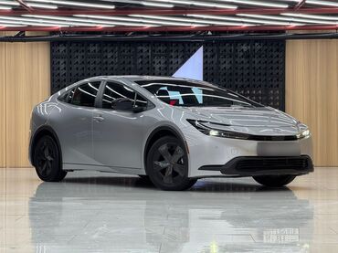 фотохромные очки: Toyota Prius: 2023 г., 2 л, Гибрид