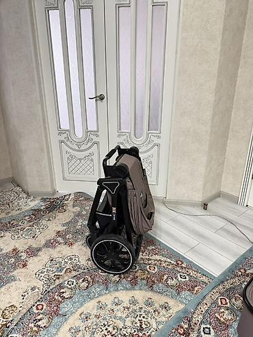 Коляски: Продаю коляску 2в1 Новый (2 недели использовали) Покупали за 16000 сом — 5