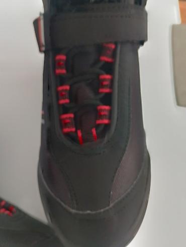 Roleri i rolšue: Roleri broj 42 - Tip: In-line roleri sa 4 točka - Ležajevi: ABEC-7 za — 10