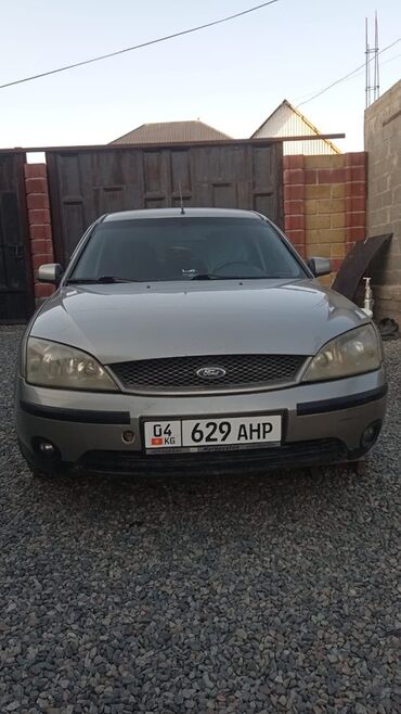 дом на кольосах: Ford Mondeo: 2002 г., 1.8 л, Механика, Бензин, Седан