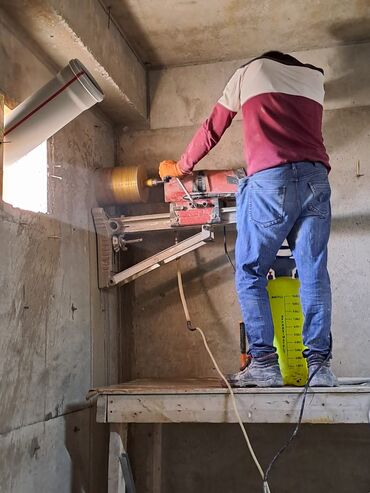 Digər tikinti xidmətləri: Xidmət: Beton və kərpic divarlarda deşiklərin karotla (diamond core — 3