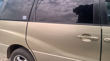 Toyota: Toyota Estima: 2001 г., 3 л, Автомат, Газ, Минивэн
