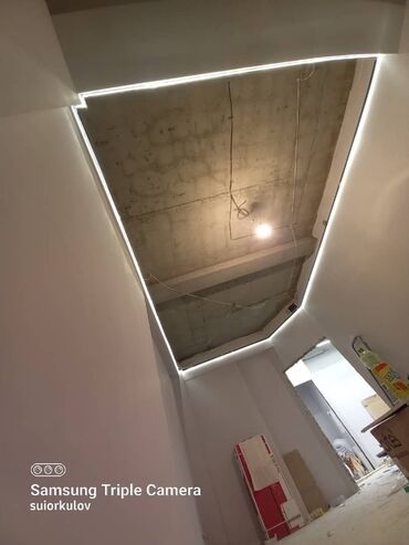 Другие строительные материалы: Натяжной потолок теневой, парящий профиль, стройный карниз, световой — 2