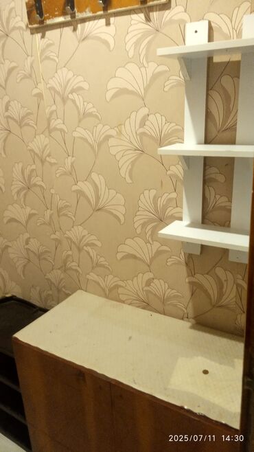 Uzunmüddətli kirayə mənzillər: Сдаётся в аренду семье. Рядом с метро Аджеми. На долгий срок. 1 этаж — 9