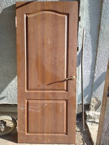 ешик темир: Продаю межкомнатные двери в хорошем состоянии с косяками, размером
