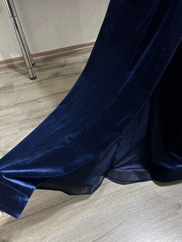 Ziyafət donları: 1 defe toya geinilib, baxa alinib olchu 40-42 — 9