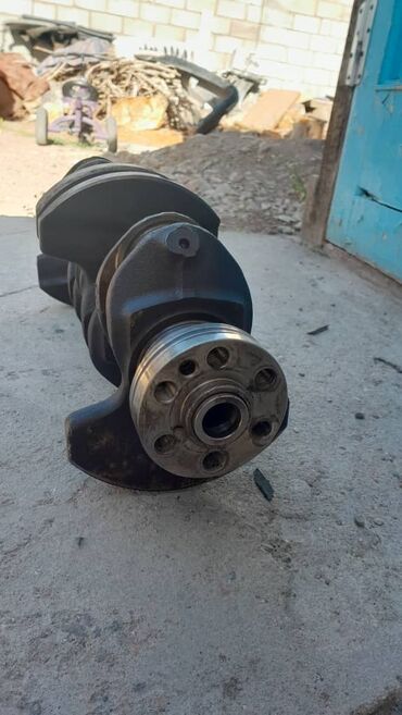 мини мотор: У кого есть на продаже каленвал на Ниссан Бассара объем 2,4 минивен