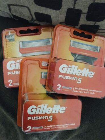 кызыл беде: Gillette marketlerde 25 azndi.Men maya deyerinden aşaqı qiymete