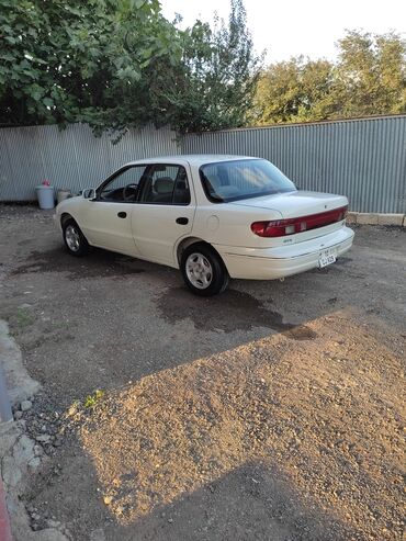 İnformatika: Kia Sephia: 1.5 l | 1995 il Sedan