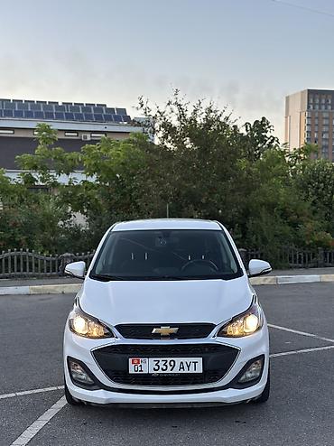 Chevrolet Spark: 2021 г., 1 л, Вариатор, Бензин, Хэтчбэк