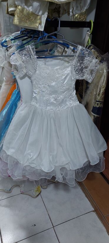 Donlar: Qiz uşagi ucun 30 eded geyimler 5 yaşdan 12 yaşa kimi .baxir — 24