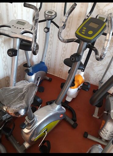 Elliptik trenajorlar: Bir neçə stasionar velosiped. Bu velosipedlər evdə idman etmək üçün