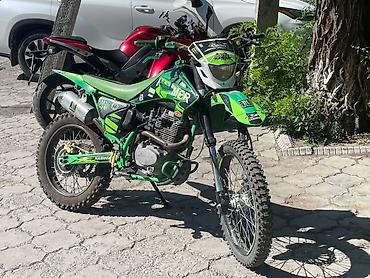 Мотоциклы: Продается эндурик 250 куб пробег 1800 из косяков только передний — 2