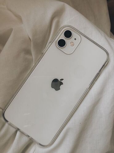 Apple iPhone: IPhone 11, Б/у, 128 ГБ, Белый, Защитное стекло, Коробка