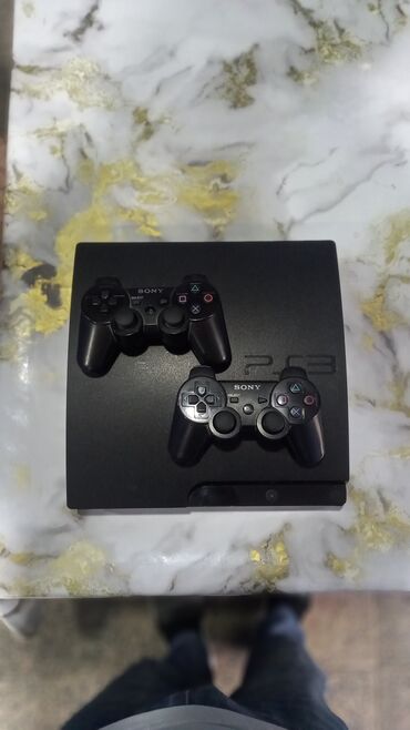 ps3 qiyməti: PlayStation 3 Slim Yaddaş: 300GB 2 Dualshock 15 Oyun Qiymət: 250 Azn