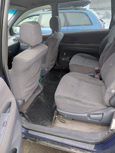 Toyota: Toyota Picnic: 1999 г., 2 л, Механика, Бензин, Универсал — 11