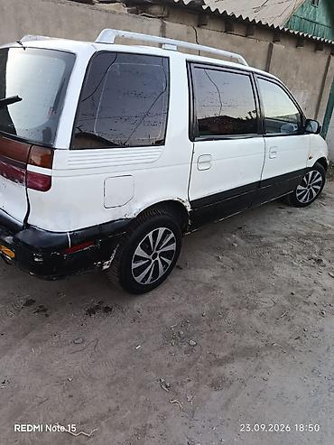 мицу биси: Mitsubishi Space Wagon: 1992 г., 2 л, Механика, Бензин, Минивэн — 3