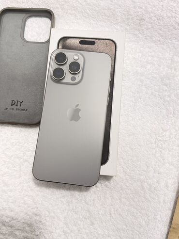 Apple iPhone: IPhone 15 Pro, Natural Titanium, Face ID — 9