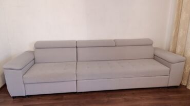 Прямые диваны: Прямой диван с длинными подлокотниками и регулируемыми подголовниками — 18