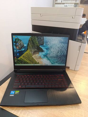 Kompüter və noutbuk aksesuarları: MSI, 15.6 ", Intel Core i5, 512 GB