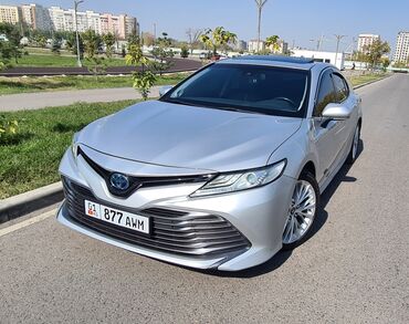 купить машину в рассрочку: Toyota Camry: 2018 г., 2.5 л, Вариатор, Гибрид, Седан