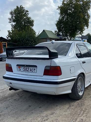bmw рул: BMW 3 series: 1992 г., 1.6 л, Кол менен иштөөчү, Бензин, Седан — 2