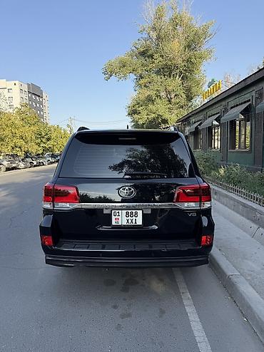 Унаа сатуу: Toyota Land Cruiser: 2017 г., 4.6 л, Автомат, Бензин, Жол тандабас — 4