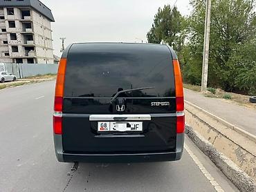 Honda Stepwgn: 2001 г., 2 л, Автомат, Газ, Минивэн