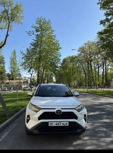 Toyota: Toyota RAV4: 2020 г., 2.5 л, Автомат, Бензин, Кроссовер