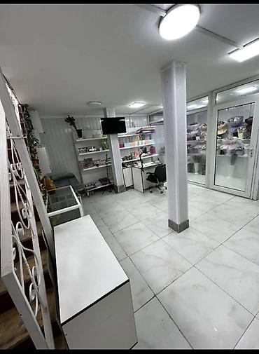 коробки для печенье: Продаю готовый бизнес цветочный магазин 35 кв м складом аламидин базар — 5