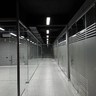 Аренда офисов: Аренда офисов, 20 м², В торговом центре, 1 линия — 12