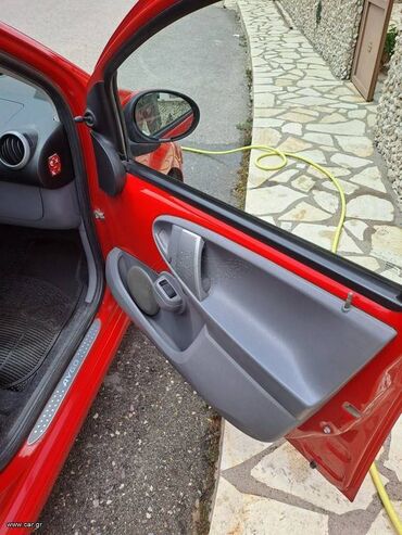 Toyota: Toyota Aygo: 1 l. | 2009 έ. Χάτσμπακ — 12
