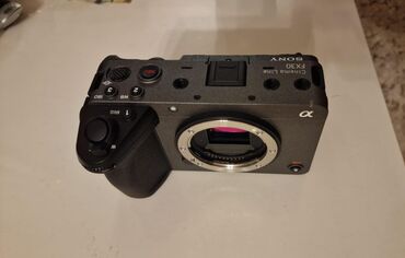 sony kamera: Sony Fx30. Martda Dubaydan almışam. Probeq 90. Nəyə görə satıram