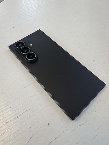 Уюлдук телефондор жана аксессуарлар: Samsung Galaxy Z Fold 7, Колдонулган, 256 ГБ, түсү - Кара, 2 SIM, eSIM — 1