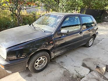 Volkswagen Golf: 1994 г., 1.8 л, Механика, Бензин, Купе