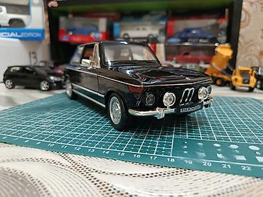 İncəsənət və kolleksiyalar: Məhsul: Kolleksiya üçün klassik avtomobil maketi – BMW 2002tii (miqyas — 5