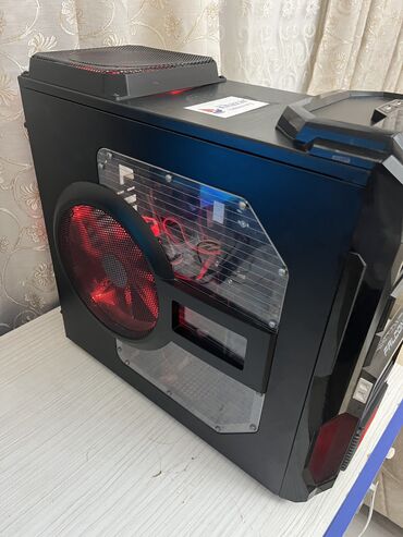 Masaüstü kompüterlər və iş stansiyaları: Gaming PC Cox tecili satilir sabah kimi satilmalidi pul lazim oldugu