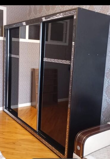 Qida məhsulları: İşlənmiş, 2 qapılı Düz dolab, Qarderob, paltar dolabı