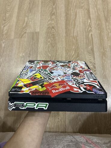 PS4 (Sony Playstation 4): Məhsul: Sony PlayStation 4 (PS4) Slim oyun konsolu + DualShock 4 — 3