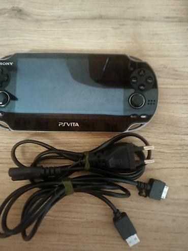 logitech g29 ikinci el: Sony PS Vita portativ oyun konsolu. Komplektdə görünənlər: - PS Vita — 4